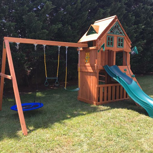 gorilla playsets chateau clubhouse swing